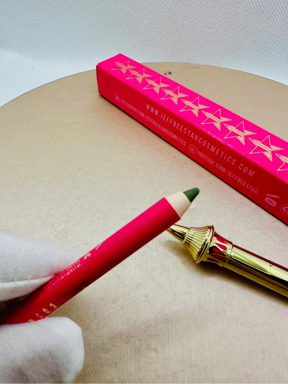 Jeffree Star Cosmetics Pink Lip Liner with Gold Cap